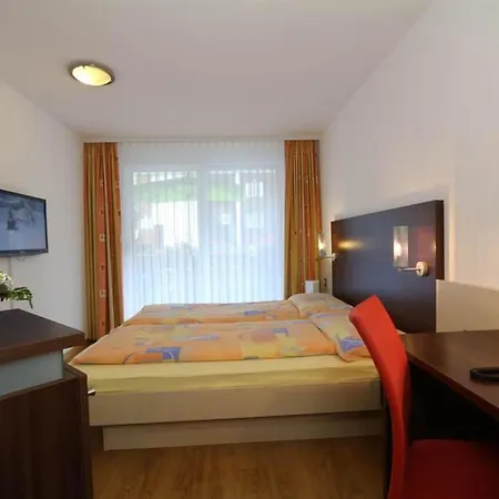 Feehof Appartement-fewo 4-bettwohnung Nr- 2 By Interhome Saas-Fee